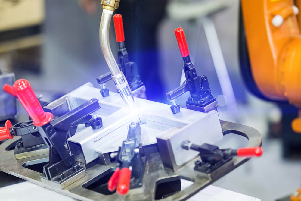 Actema Metal Systems GmbH - Schweißen