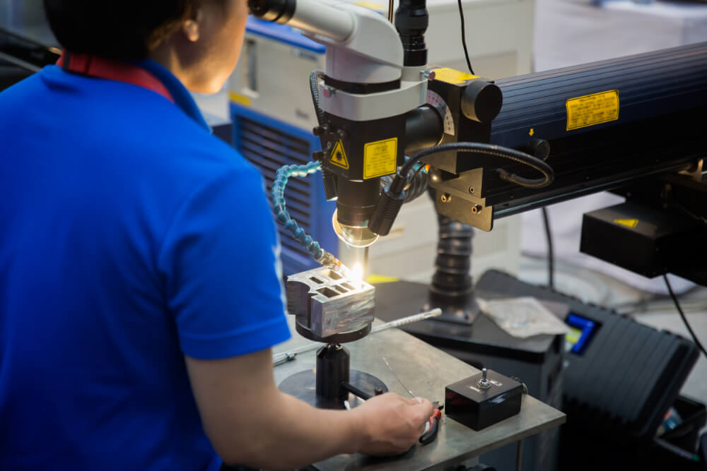 Actema_Technologien-Schweissen_1000x667px Actema Metal Systems GmbH - Schweißen Arbeitsvorgang